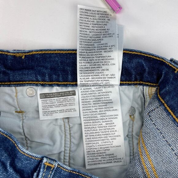 Levi's 501 Original Shorts - Charleston Cracked Blue - Picture 9 of 11